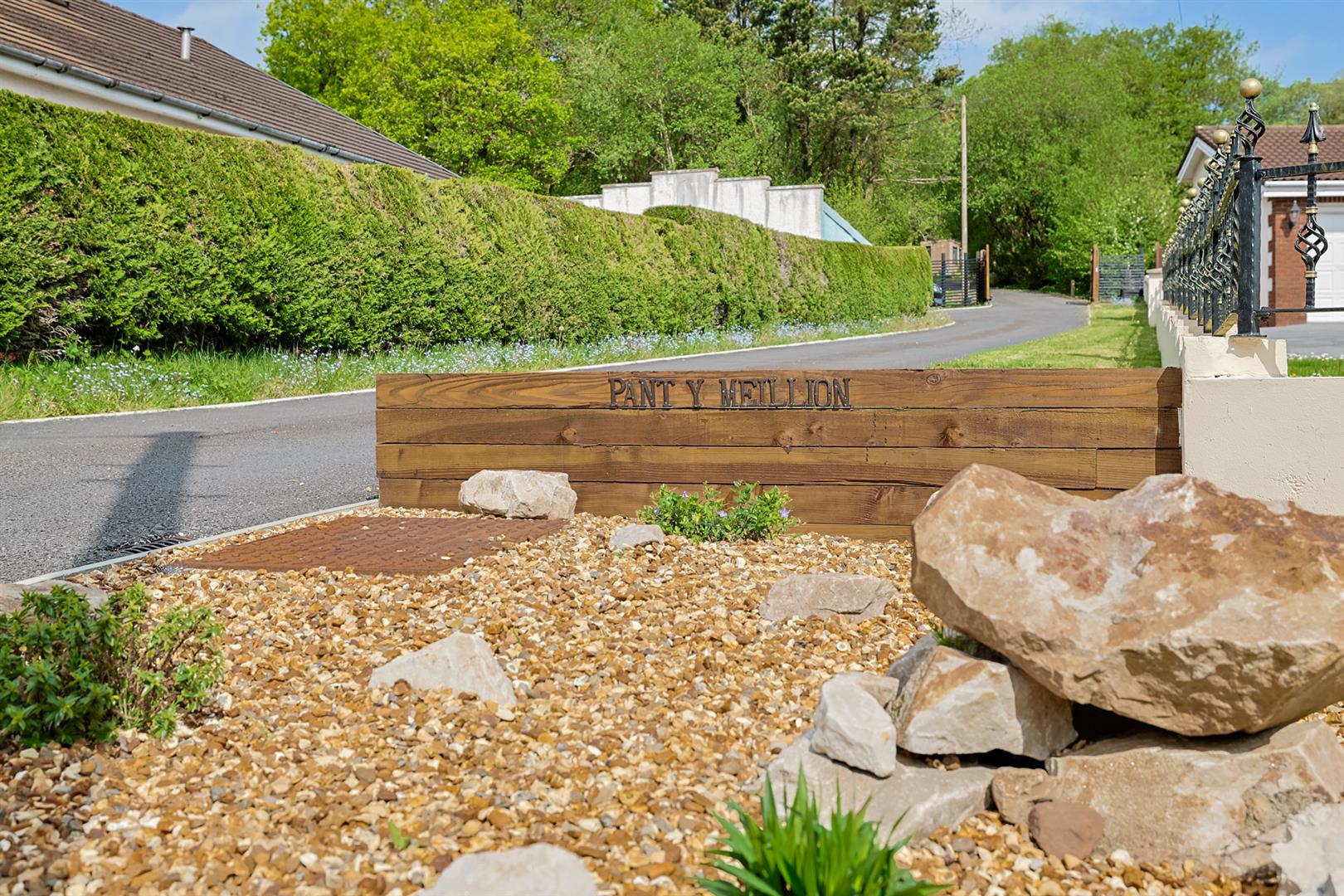 Pant Y Meillion, Llandeilo Road, Gorslas, Llanelli, SA14 7LR